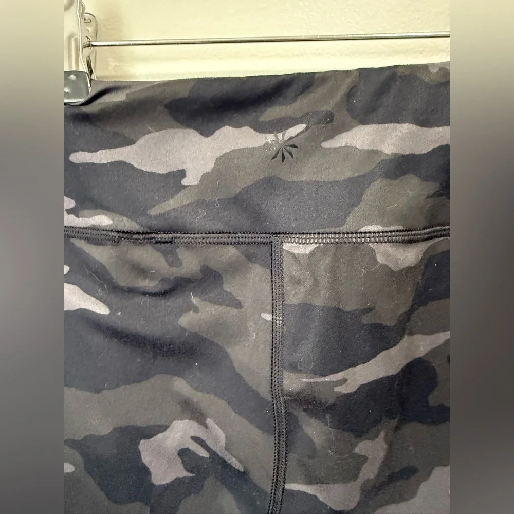 Athleta Girl High Rise Chit Chat Tight Leggings Camo Black Size XL/14